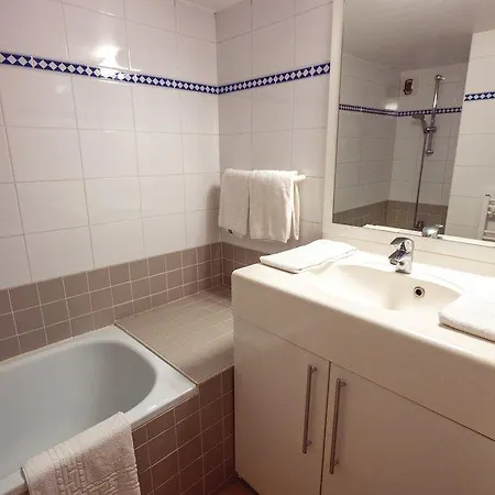 Studio In Apartment *
